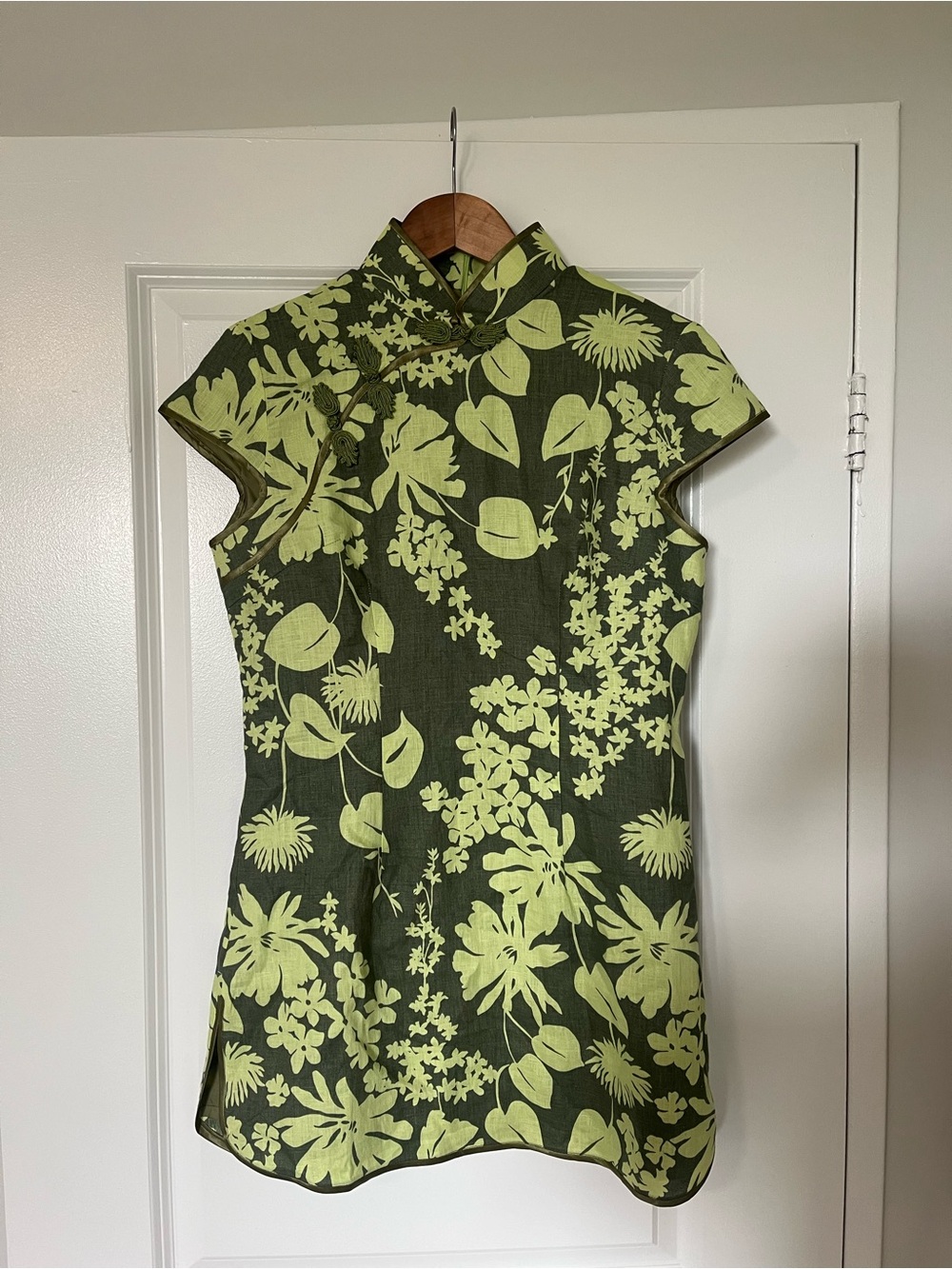 Olive Green Floral Mandarin Collar Dress